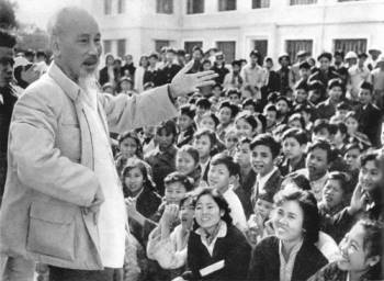 Góp phần nâng cao hiệu quả công tác tuyên truyền giáo dục lý tưởng cách mạng, đạo đức, lối sống cho thế hệ trẻ theo tư tưởng Hồ Chí Minh trong giai đoạn hiện nay - Ảnh 1.