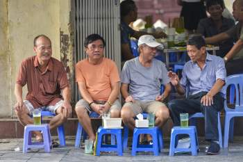 bia hoi via he Ha thanh anh 1