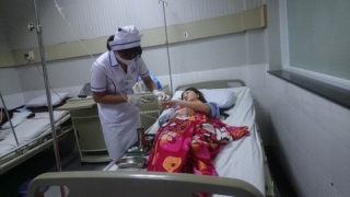 Bình Thuận: 10 người nhập viện sau khi ăn cá hồng chuối