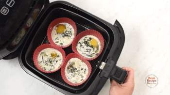 Đây là công thức làm trứng nướng bằng nồi chiên không dầu siêu tiện lợi cho hội chị em đang giảm cân - Ảnh 4.