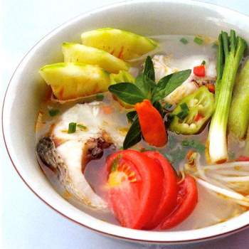 Canh chua cá hồi bổ dưỡng, thơm ngon cho bữa cơm cuối tuần - Ảnh 2