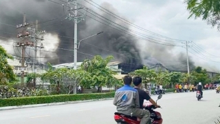 Cháy lớn trong khu công nghiệp Bình Chiểu ở TP. HCM