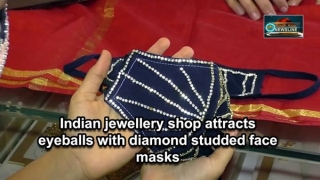 Choáng với bộ sưu tập khẩu trang kim cương 