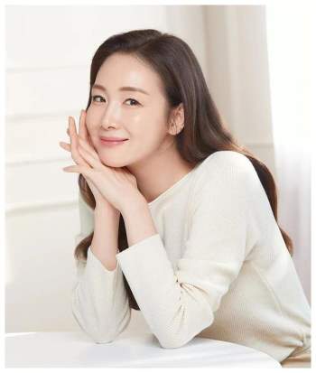 Người đẹp 'Bản tình ca mùa đông' Choi Ji Woo quá đẹp sau 5 tháng sinh con - ảnh 4
