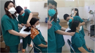 Rúm người ngủ vội trên bìa các tông, cắt tóc ngắn phục vụ điều trị bệnh nhân Covid-19: Loạt hình ảnh chân thực nhất về y bác sĩ Đà Nẵng nơi tuyến đầu chống dịch - Ảnh 3.