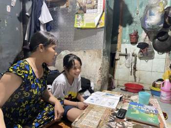 Sau Tết thất nghiệp vì dịch Covid: Vào Sài Gòn làm công nhân giờ ra chợ bán rau - ảnh 6