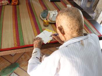 Cụ ông 108 tuổi vẫn sống khỏe với sở thích 'đặc biệt' - ảnh 7
