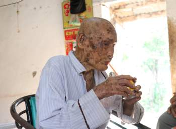 Cụ ông 108 tuổi vẫn sống khỏe với sở thích 'đặc biệt' - ảnh 5