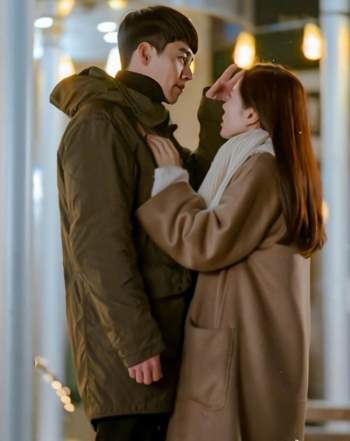 Hyun Bin và Son Ye Jin chính là couple diện áo khoác dáng dài đỉnh nhất, càng ngắm càng thấy đẹp đôi và đẳng cấp - Ảnh 8.