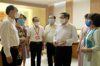 Thủ tướng Phạm Minh Chính: Tháo gỡ khó khăn trong việc tìm nguồn vaccine COVID-19 bằng 3 không và 5 thật - Ảnh 4.