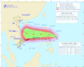 Bão Vamco tăng tới 4 cấp trong 24 giờ trước khi vào biển Đông - Ảnh 1.