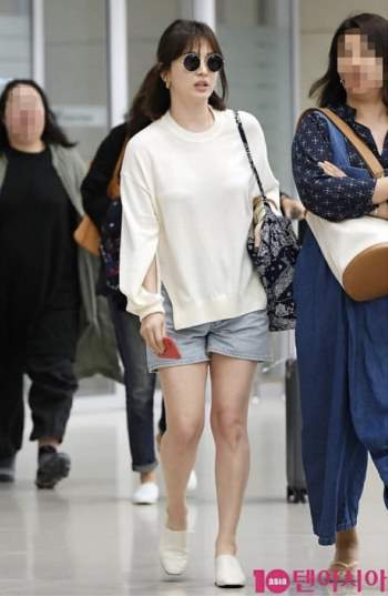 Song Hye Kyo cứ diện quần shorts là hay bị 