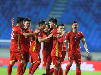 Thủ tướng gửi thư khen Đội tuyển bóng đá Việt Nam khi giành chiến thắng 4-0 trước Indonesia - Ảnh 2.