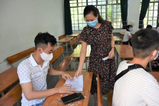 Ảnh: 11.000 sĩ tử ở Đà Nẵng được lấy mẫu xét nghiệm Covid-19 trước kỳ thi tốt nghiệp THPT 2020 đợt 2 - Ảnh 4.
