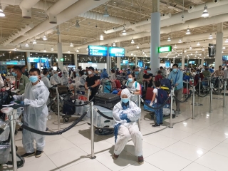 Đưa hơn 260 công dân Việt Nam từ UAE về nước an toàn