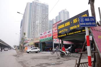 Hà Nội bùng phát những con phố salon, gara ô tô - Ảnh 10.