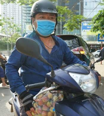 Người Hà Nội giải cứu vải Bắc Giang giá 20.000 đồng/kg - Ảnh 7.