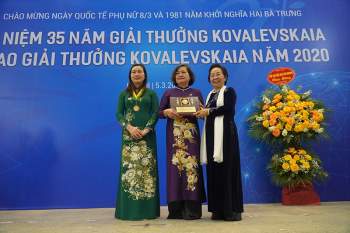 Vinh danh các nhà khoa học nữ nhận Giải thưởng Kovalevskaia năm 2020 -0