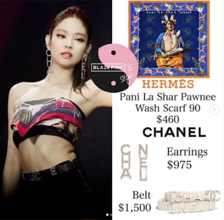 Được biết, mẫu khăn của Jennie đến từ nhà mốt đắt giá Hermes, nó có giá tầm 460 USD (10,6 triệu đồng) cùng cả bộ phụ kiện đắt giá của nhà mốt Chanel.