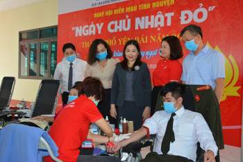 Tiếp nhận 1.000 đơn vị máu tại các ngày hội hiến máu ở Hà Nội, Yên Bái -0