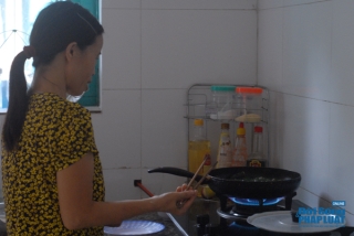 Trung thu tại làng trẻ SOS Hà Nội: Trải lòng của người mẹ kết nối những mảnh đời vô định - Ảnh 1
