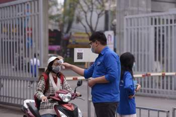 Hà Nội: Hàng loạt đại học cho sinh viên trở lại trường vào ngày mai 15-3 - Ảnh 1.