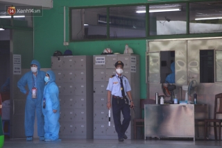 Phong tỏa bệnh viện Đà Nẵng, nơi 2 bệnh nhân Covid-19 từng đến chăm sóc người nhà - Ảnh 4.