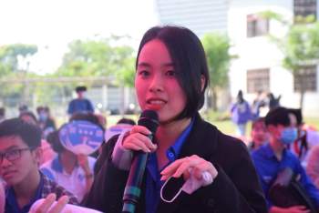 Tư vấn tuyển sinh ở Quảng Nam: Học sinh quan tâm đăng ký xét tuyển online - Ảnh 4.