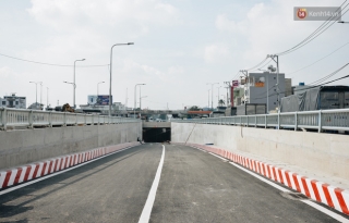 Cận cảnh hầm chui hơn 500 tỷ đồng tại điểm đen giao thông ở Sài Gòn trước ngày thông xe - Ảnh 2.