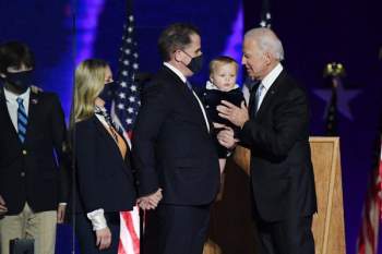 Người vợ kém 17 tuổi của con trai tân Tổng thống Mỹ - Joe Biden - Ảnh 3.