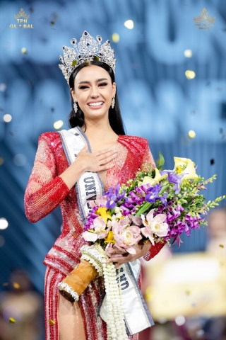 Những đối thủ '5000 máu' mang nhan sắc con lai tuyệt phẩm của Khánh Vân ở Miss Universe Ảnh 4