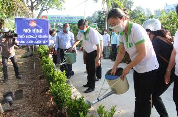 Hậu Giang phát động hưởng ứng Ngày Môi trường thế giới -0