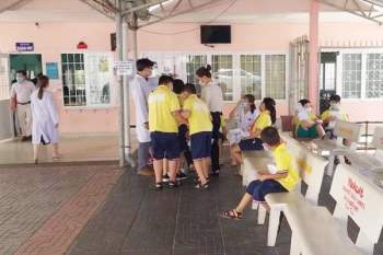 Nghi ngộ độc thực phẩm, khoảng 40 học sinh ở Vũng Tàu phải cấp cứu