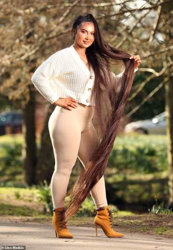 Những dị nhân 'Rapunzel' ngoài đời thực nuôi mái tóc siêu dài