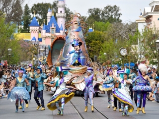 8 sự thật ít người biết về Disneyland do chính nhân viên cũ tiết lộ: Điều cuối cùng sẽ khiến bạn phải bật cười - Ảnh 8.