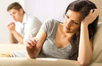 Phụ nữ cần làm gì khi bị chồng phản bội, ly hôn? - Ảnh 2.