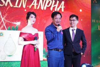 Nghệ sĩ Quang Tèo xuất hiện tại chương trình ra mắt sản phẩm của Anphagroup - 1