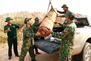 Quảng Ninh: Phát hiện quả bom nặng 450 kg khi san lấp mặt bằng