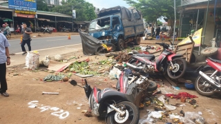Khởi tố vụ xe tải lao vào chợ ở Đắk Nông khiến 10 người thương vong - Ảnh 2.