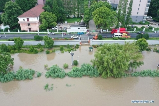Hơn nửa miền Nam Trung Quốc chìm trong nước, thiệt hại khoảng 9 tỉ USD - Ảnh 2.