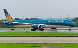  Vietnam Airlines chở công dân Trung Quốc về nước, doanh thu nửa triệu USD/chuyến - Ảnh 1.