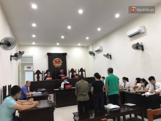 Xử phúc thẩm vụ học sinh trường Gateway Tu vong trên xe đưa đón: Bị cáo Nguyễn Thị Bích Quy và Doãn Quý Phiến quay lại xin lỗi gia đình bị hại - Ảnh 2.