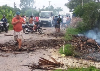 Nhân chứng vụ nổ kinh hoàng ở Quảng Nam: Nạn nhân bị hất bay qua bên kia đường - Ảnh 4.