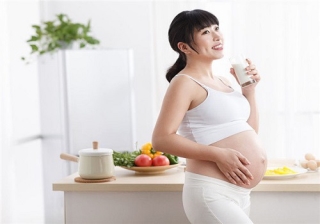 Lời khuyên từ chuyên gia cho mẹ và bé khỏe mạnh suốt thai kỳ - Ảnh 2.