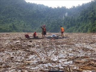 Thông tin mới nhất về việc tìm nạn nhân mất tích trong các vụ sạt lở kinh hoàng ở Quảng Nam - Ảnh 3.