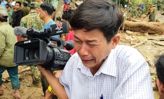 Xót xa Trà Leng: Từ tiếng khóc xé lòng của cô bé MNông đến giọt nước mắt mặn chát của người phóng viên từng chải - Ảnh 5.