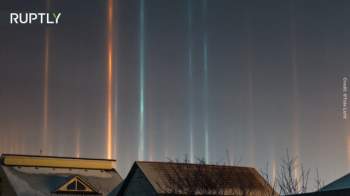  Kỳ lạ những cột ánh sáng mọc tua tủa ở Siberia - Ảnh 2.