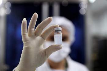 Vắc xin Trung Quốc hiệu quả chỉ hơn 50%, sự thật ra sao? - Ảnh 1.