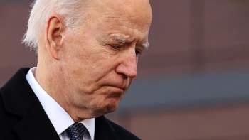 Ông Biden rơi lệ tạm biệt quê nhà để tới Washington - Ảnh 2.