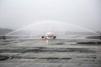 Hình ảnh sân bay Vân Đồn trong ngày mở cửa trở lại - Ảnh 2.